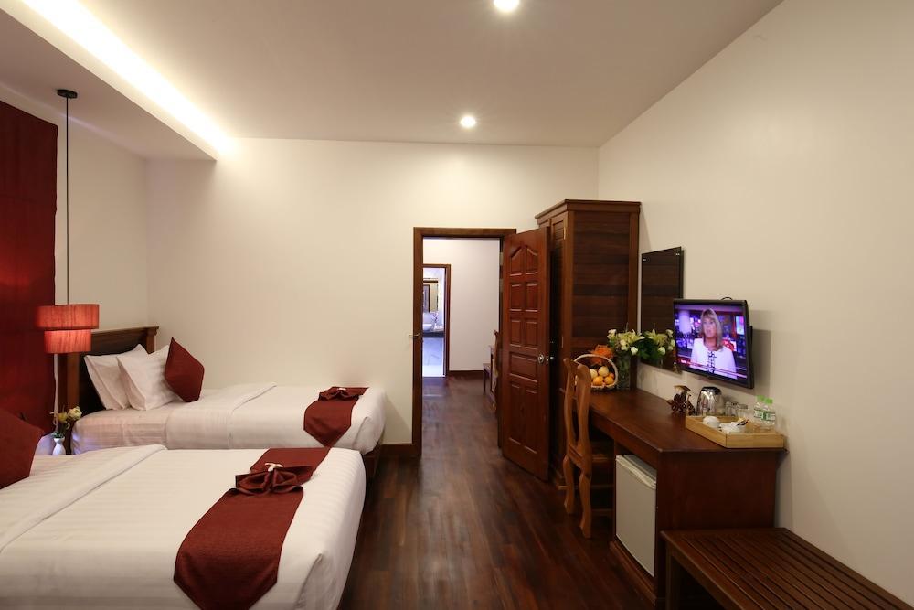 Holy Angkor Deluxe Hotel Siem Reap Exterior foto